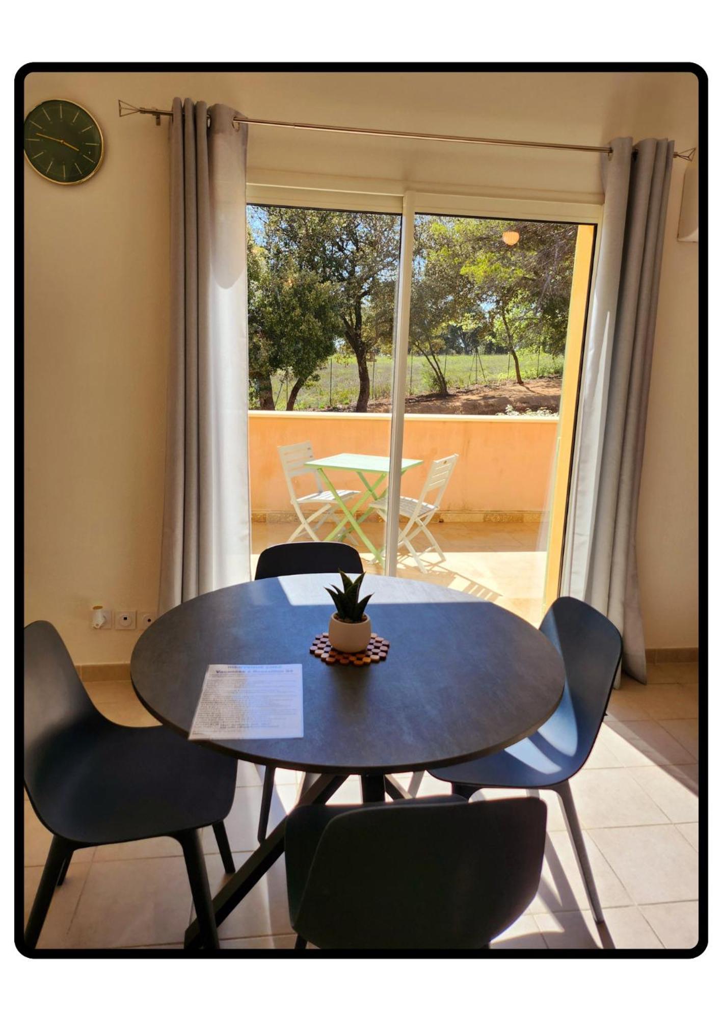 Appartement Roussillon Руссільйон Екстер'єр фото